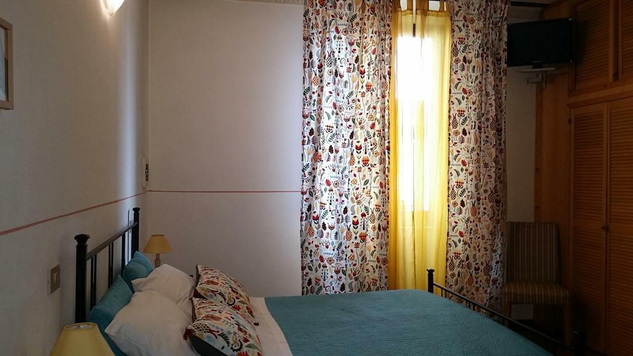 B&B Da Leo Pisa Bagian luar foto