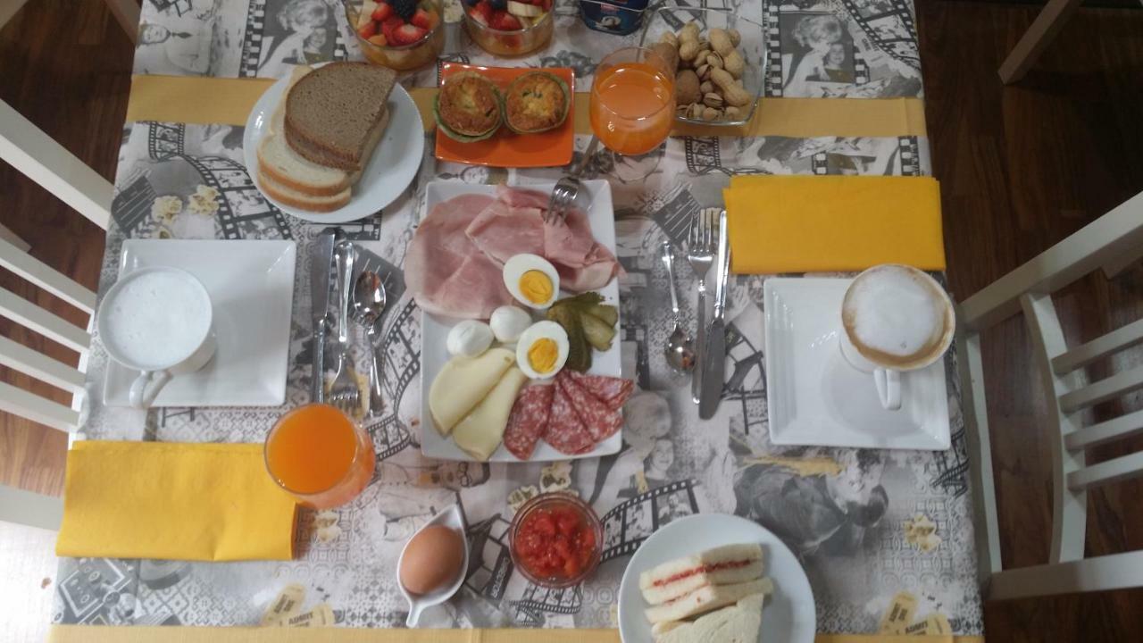 B&B Da Leo Pisa Bagian luar foto